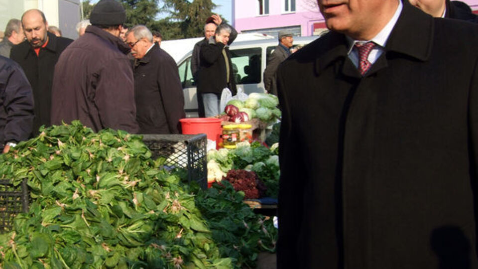 ''Kentsel dönüşüm adı altında rantsal dönüşüm yapıldı''
