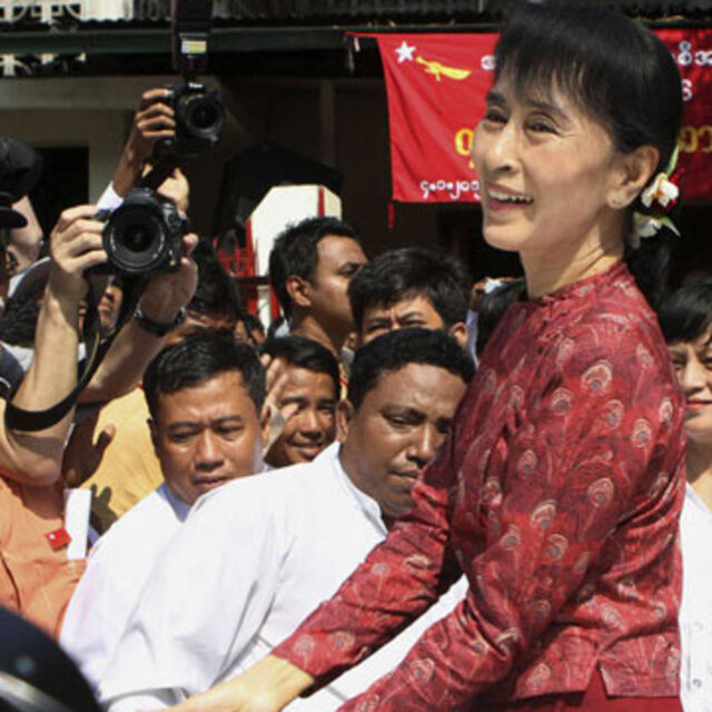 Myanmar'da muhalefete vize
