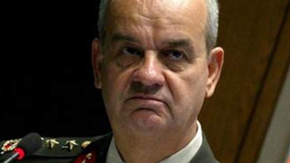 Büyükanıt'ı işaret etti