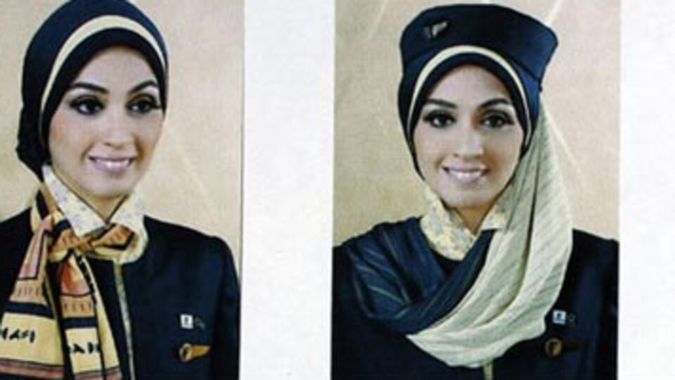 Mısırlı hostesler başörtüsü istiyor!