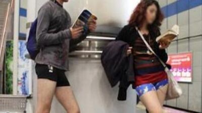 Pantolonsuz eylemciler İstanbul'da! GALERİ