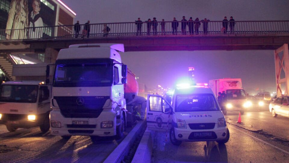 E-5'te yolcu alan otobüs, bir kadını canından etti