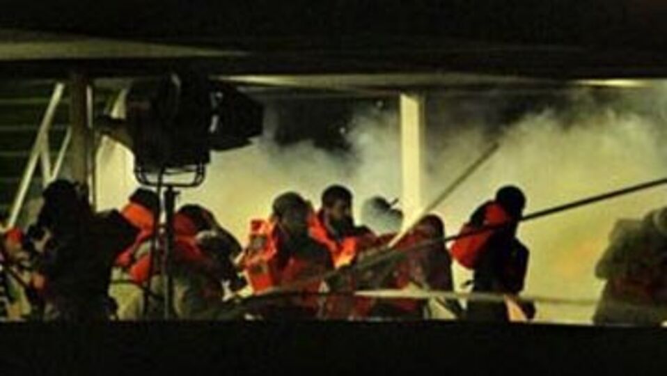 "Türkiye Mavi Marmara davalarını askıya aldı"