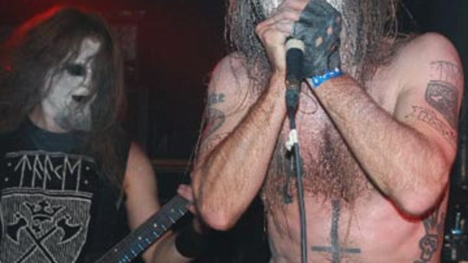 İslam karşıtı şarkı 'ifade özgürlüğü'