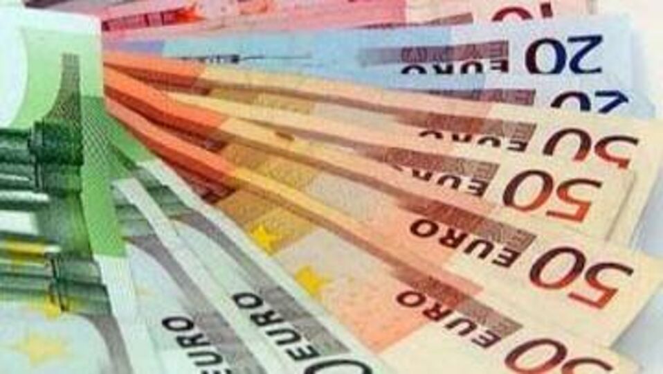 Avrupa Finansal İstikrar Fonu borçlandı!