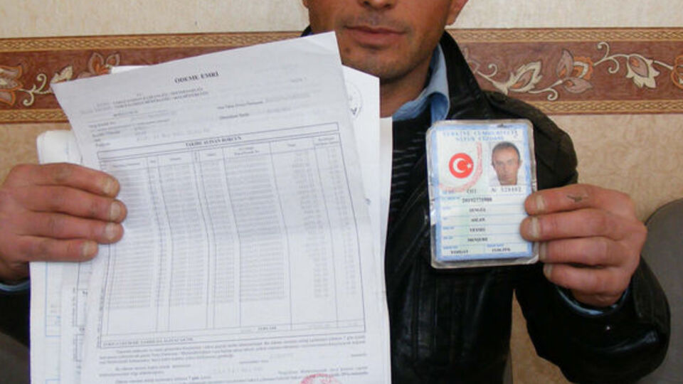 Kaybettiği kimlik yüzünden 1 milyon vergi borcu çıktı