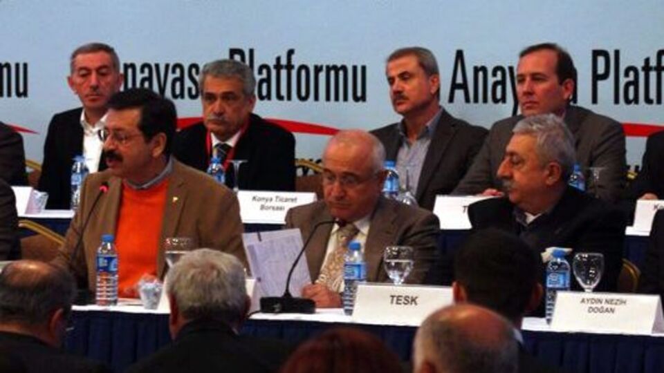 "Bu anayasanın siyaseten son kullanım tarihi geçmiştir"
