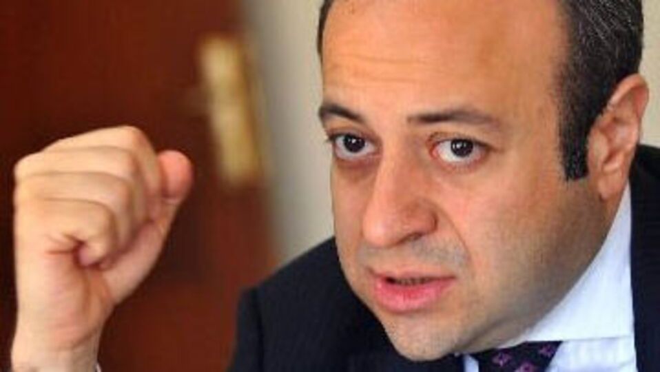 'Maalesef tablo çok parlak gözükmüyor'