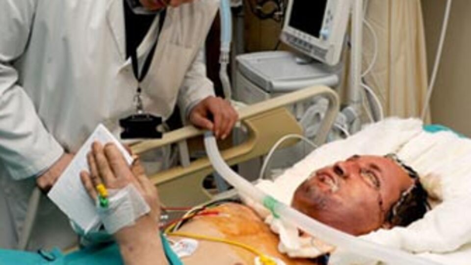 Yeni hayata gözlerini açtı