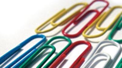 Ataş kullanan dişhekimi