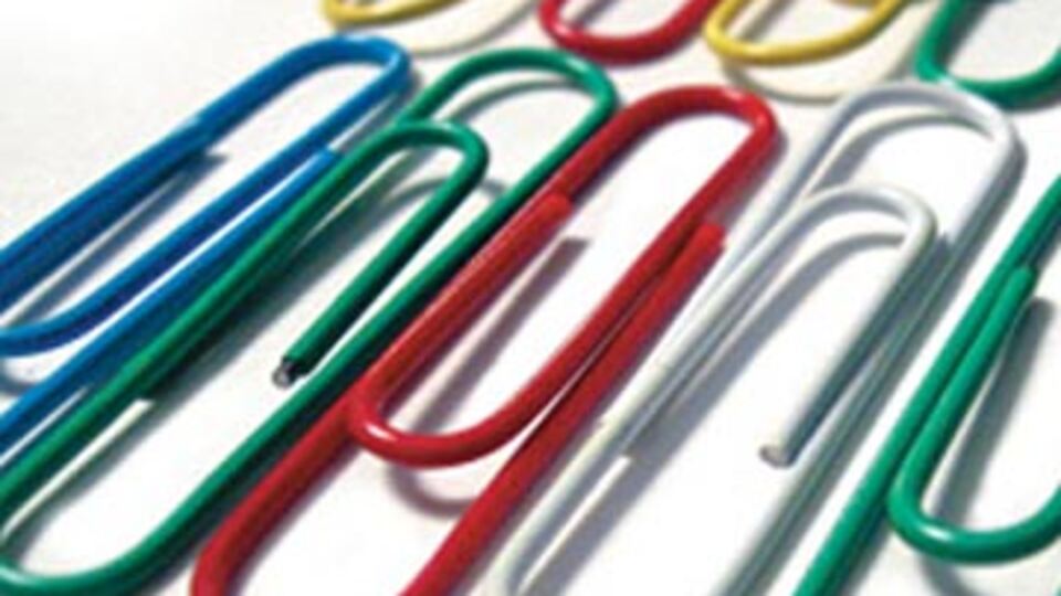 Ataş kullanan dişhekimi