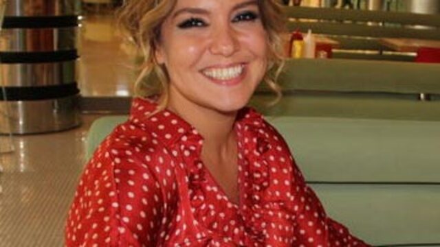 Evleri 7 / 24 sit- com