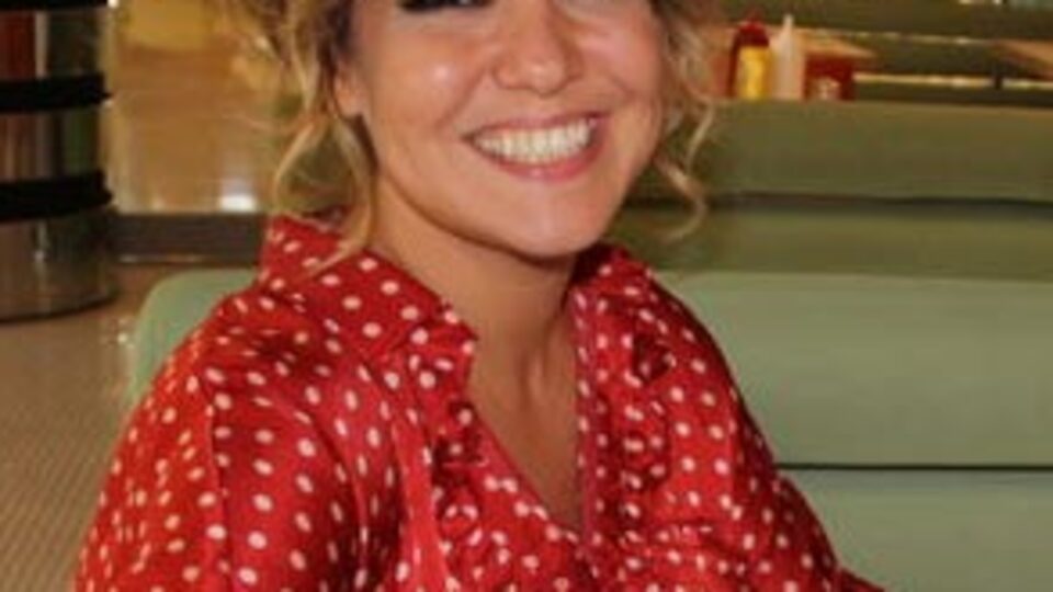 Evleri 7 / 24 sit- com