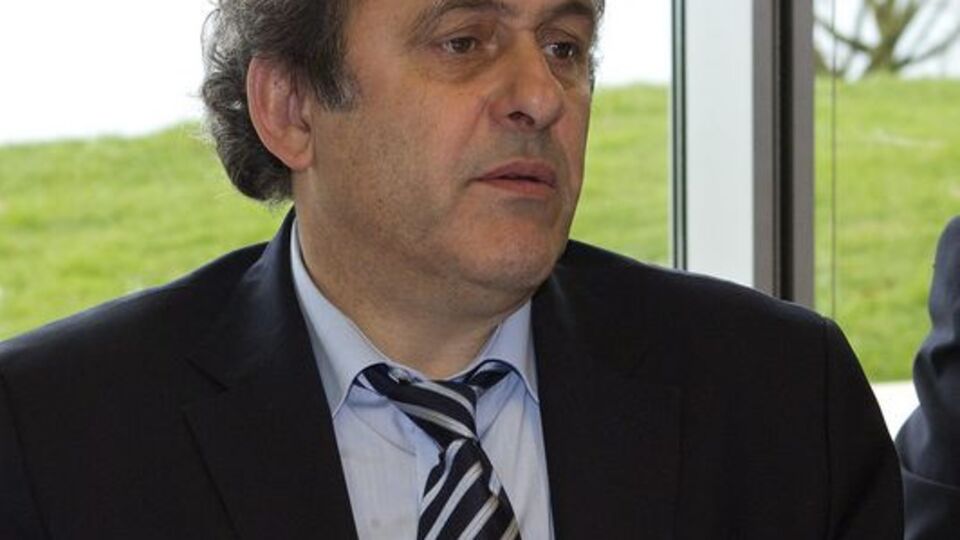 Platini tavrını koydu!