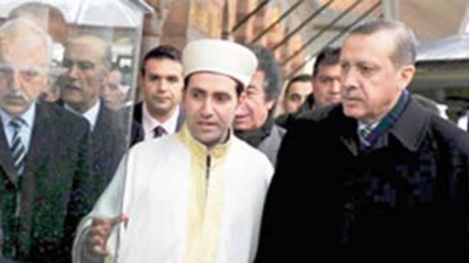 İngilizce Hutbe okudu