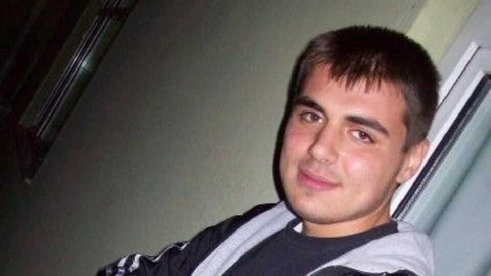 Sobayı tinerle tutuşturmak istedi