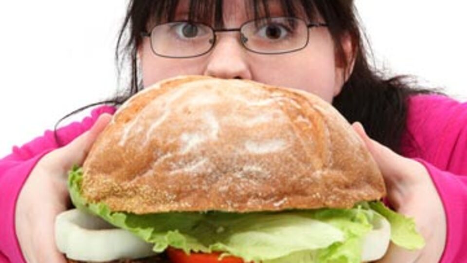 "Ameliyattan önce hamburger yemeyin"