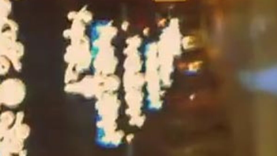 Cep telefonuyla klip çekti! VİDEO