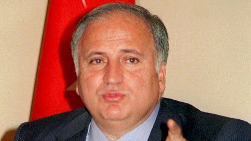 Işın Çelebi'den Özgener'e dava!