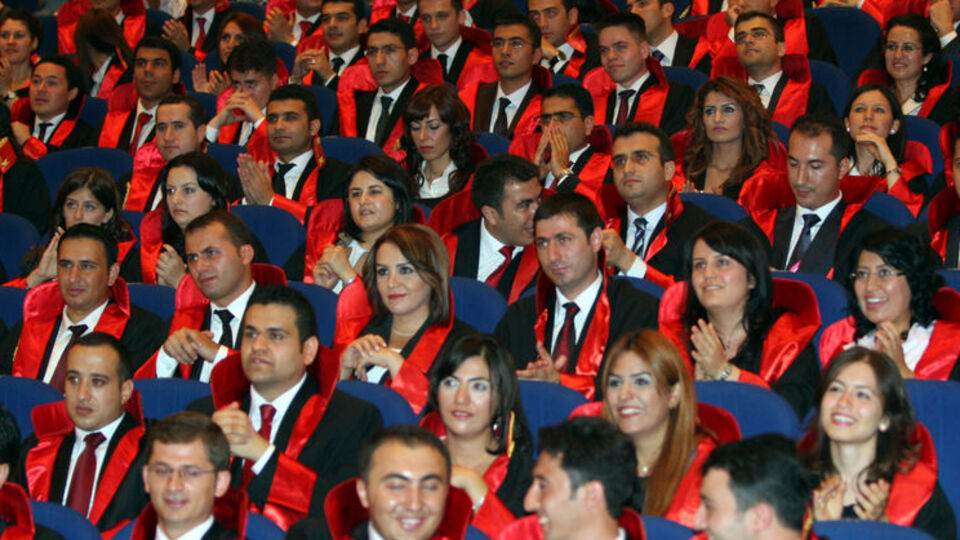 Hakimler neden zam istiyor?