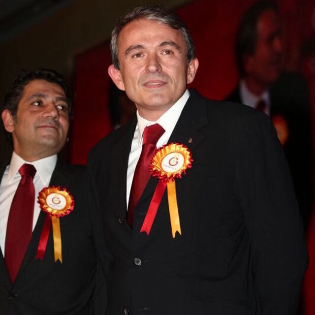 Hakan Üstünberk için tören!