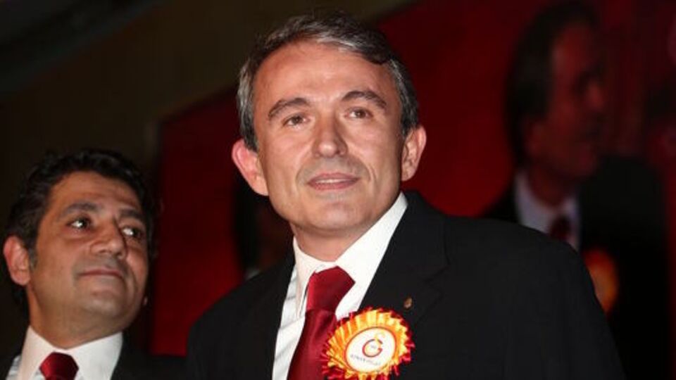 Hakan Üstünberk için tören!