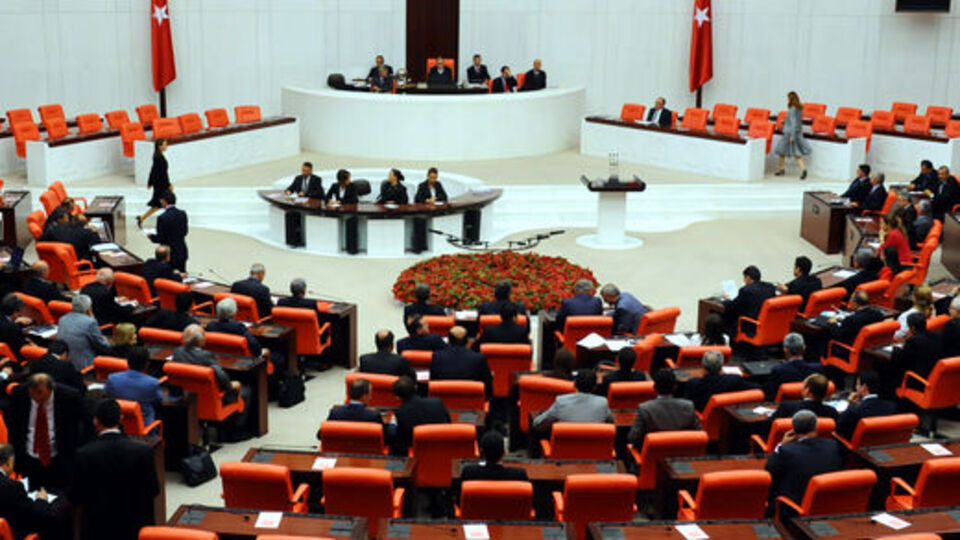İç tüzük gerilimi sona erdi