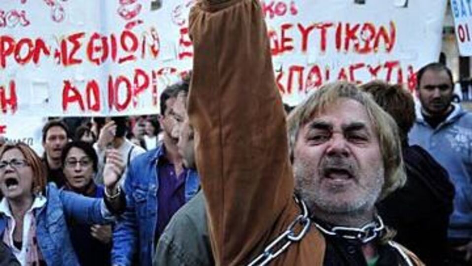 Yunan halkı toptan grevde
