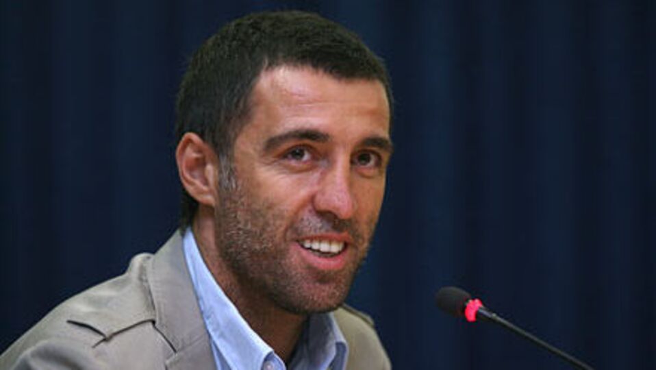 Hakan Şükür'e 'bırak çağrısı'