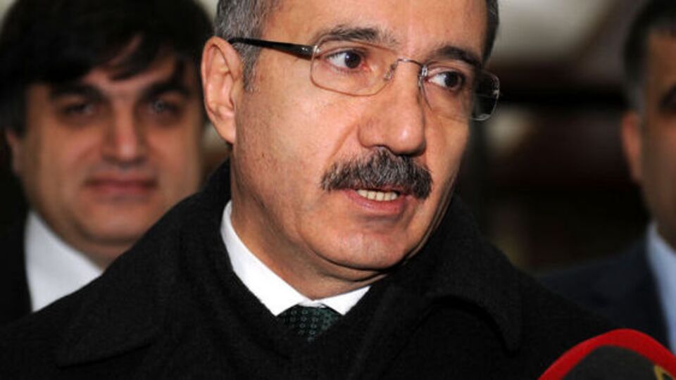 Bakan kayıt parasının peşini bırakmadı