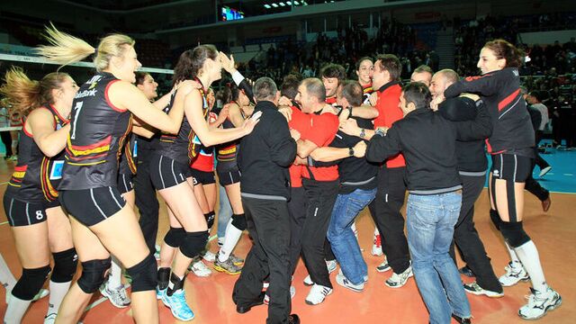 Vakıfbank turladı!