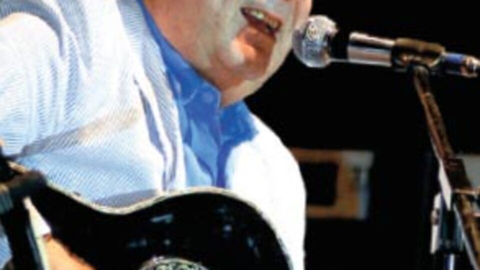 Kayahan ikinci kez dede!