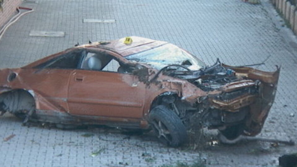 Aşırı hız ve alkol can aldı