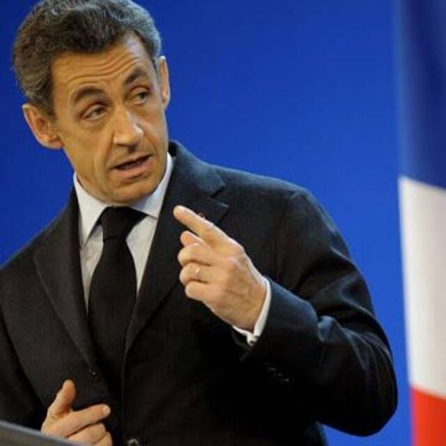 Sarkozy meydanlara iniyor