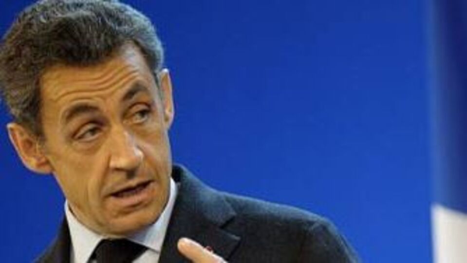Sarkozy meydanlara iniyor