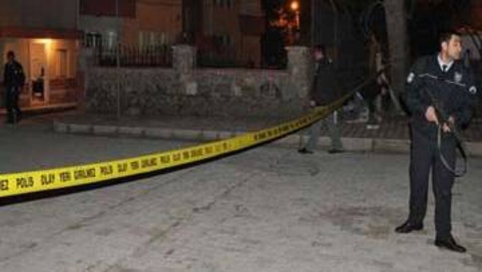 Gece bekçisi vuruldu