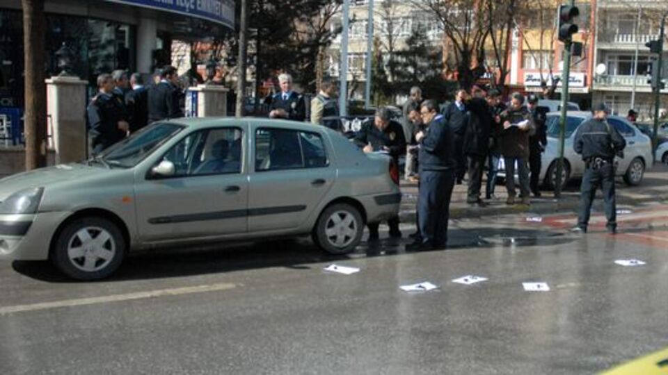 Emniyet Müdürlüğü'ne silahlı saldırı