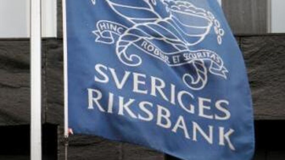 Riksbank gösterge faiz oranını indirdi