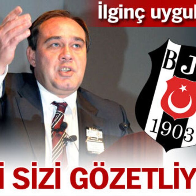 Biri sizi gözetliyor!