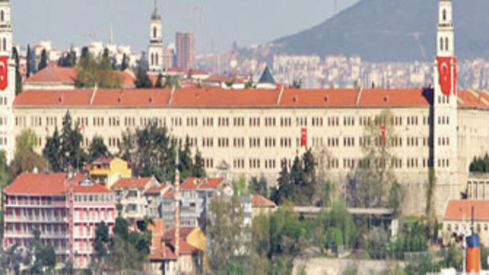 Askeri kışlalar taşınıyor