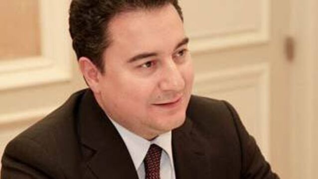 "Kredi kartlarında krediye dönüşen tutar azaldı"