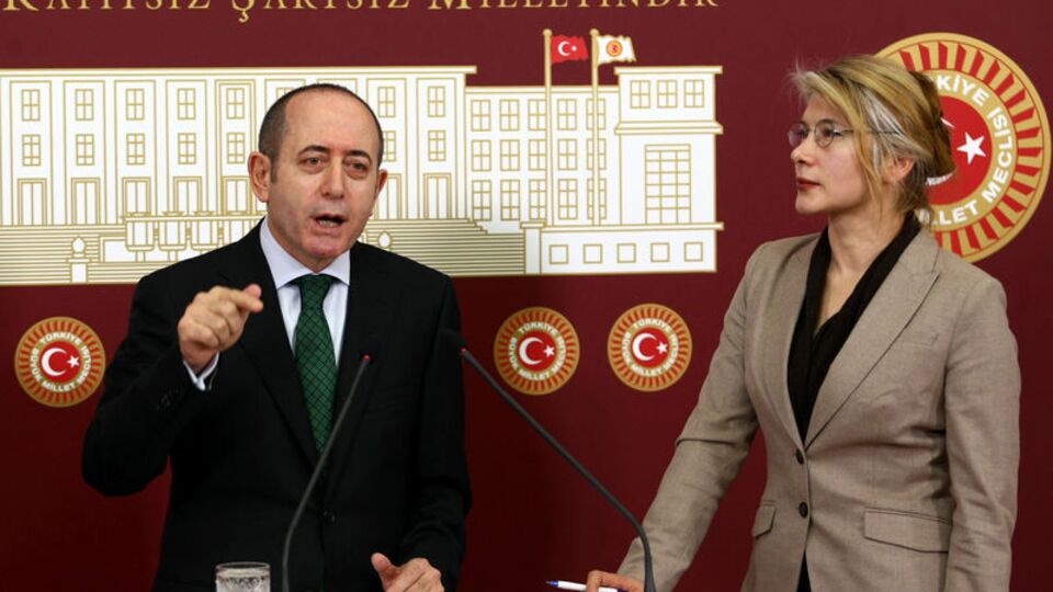 CHP MİT Yasasını AYM'ye götürüyor