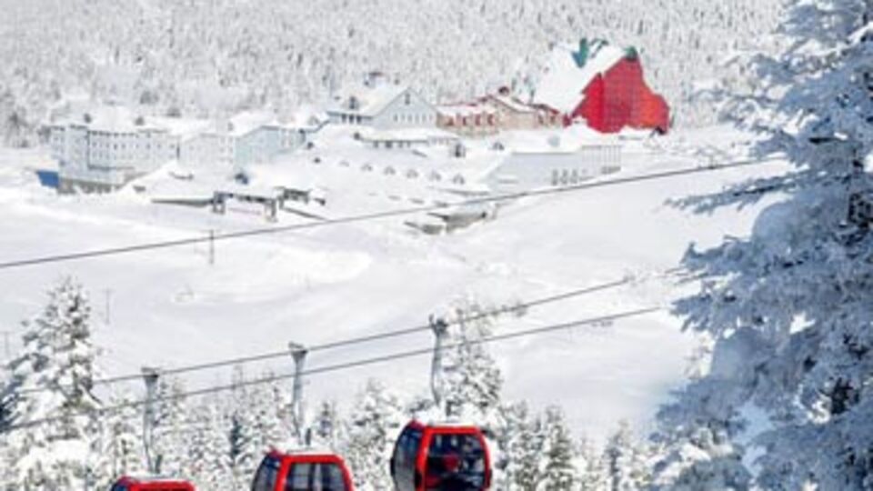 Kar turizmin yüzünü güldürdü!