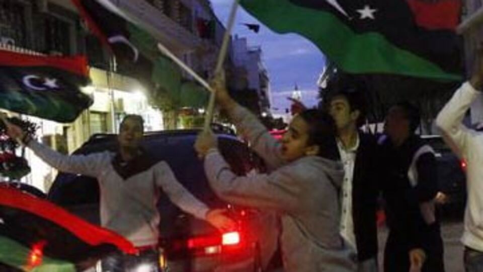 Libya demokrasiyle tanıştı