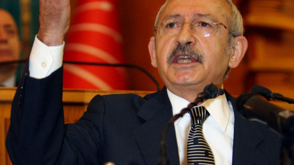 CHP, Gül'ün görev süresini AYM'ye götürüyor