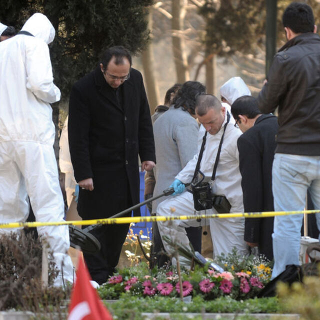 'Albay Rıdvan Özden'in alnında kurşun deliği yoktu'