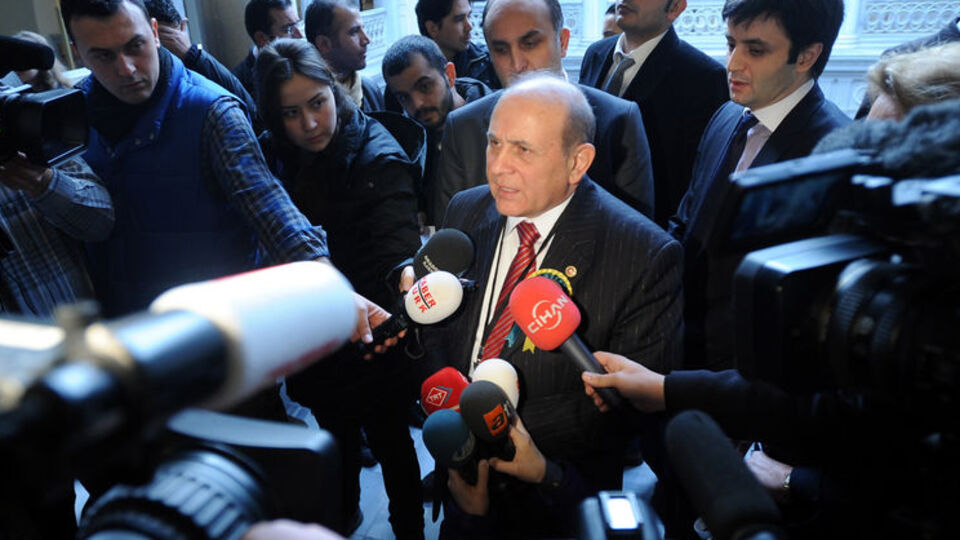 Anayasa yazımına yazın başlanıyor