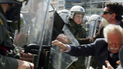 "Almanya, Yunanistan'dan intikam mı alıyor?"