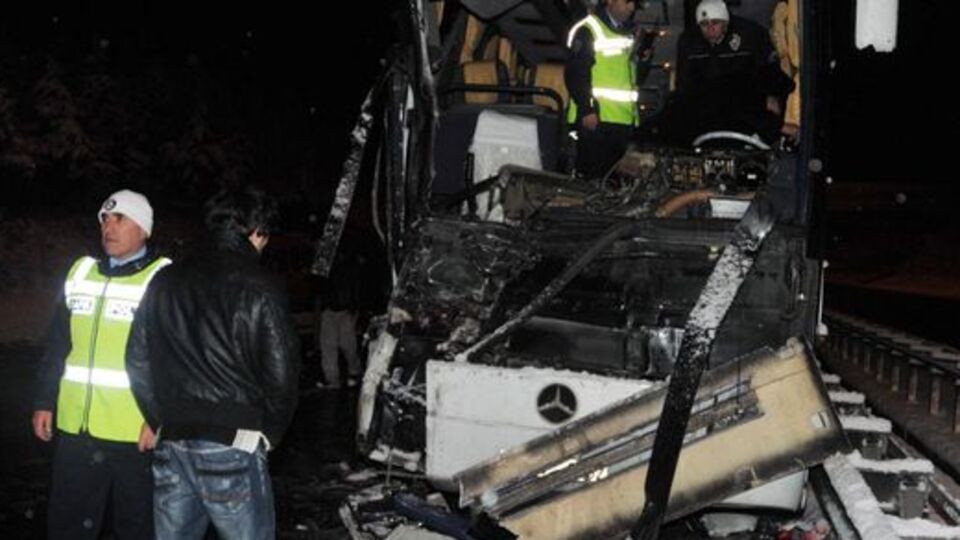 TEM'de kaza:1 ölü, 10 yaralı