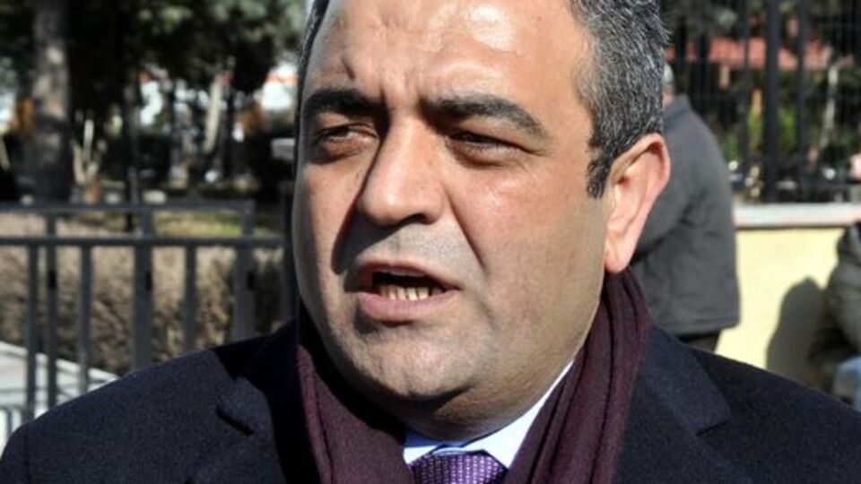 Stratfor'un CHP kaynağı Sezgin Tanrıkulu'ymuş